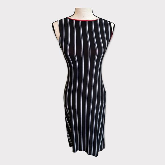 Reversible Tango Dress - Black/RedClassic Elegance with a Bold Twist Size Medium - Picture 1 of 14